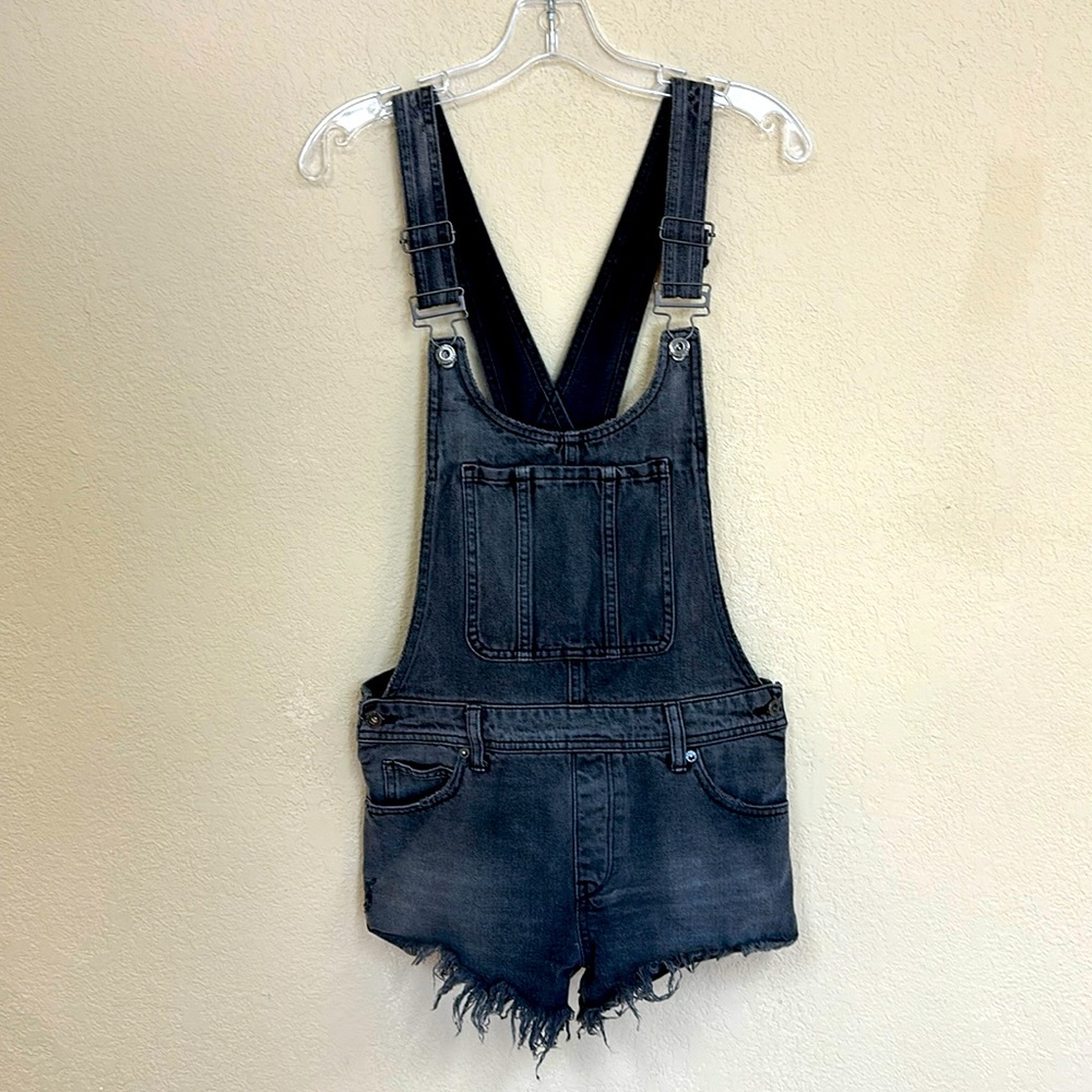 Free People We The Free wams Black Overall shorts romper size 27